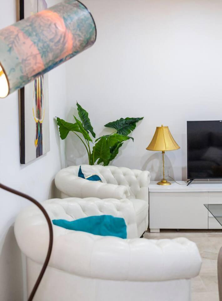 Sh Pilucas Home Moderno Apartamento Con Patio カディス エクステリア 写真
